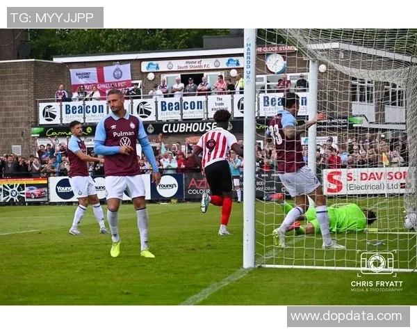 武汉羽毛球队边路渗透战术解析与深度剖析 武汉羽毛球队边路渗透战术解析与深度剖析